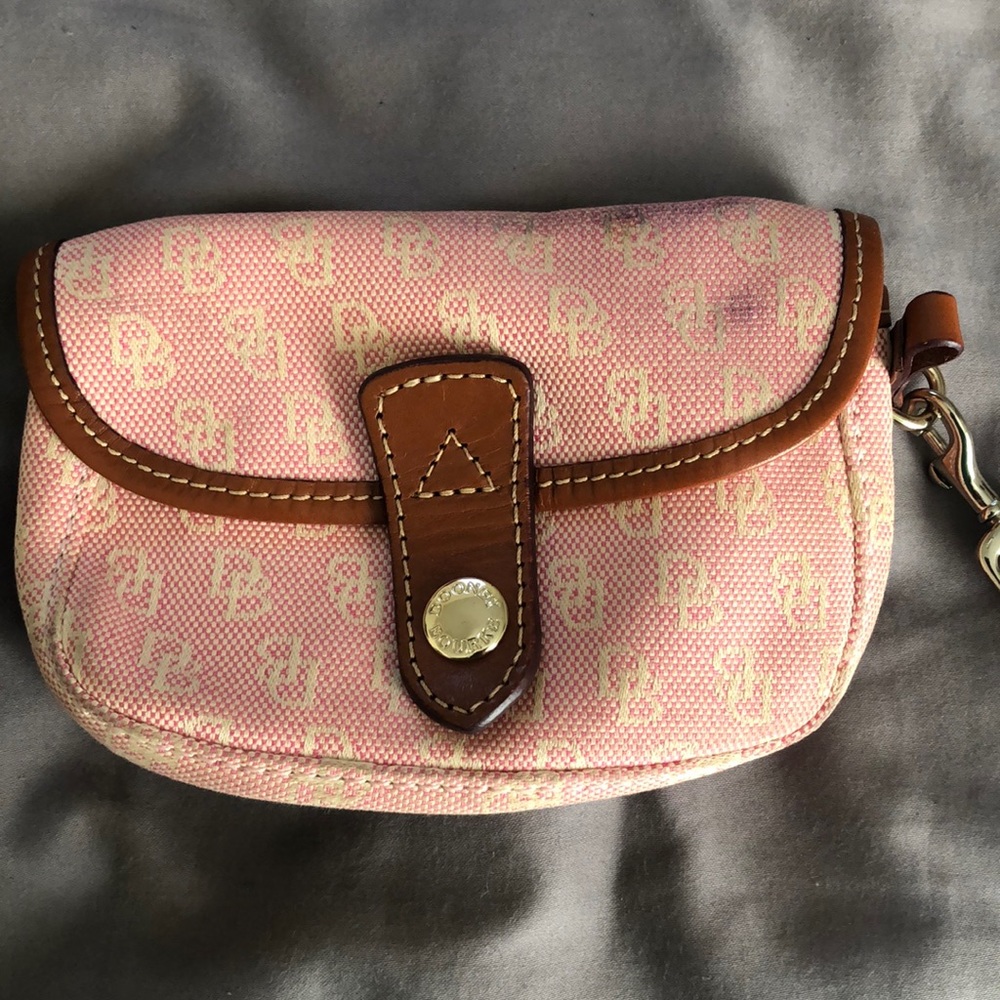 Dooney & Bourke